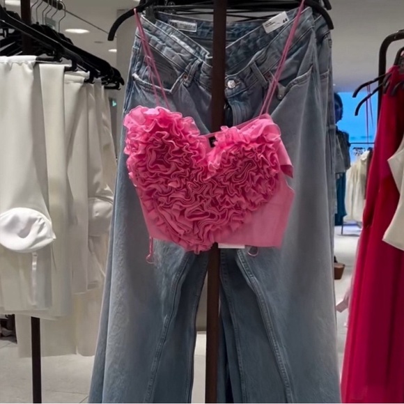 ZARA VOLUMINOUS HEART CROP TOP - Picture 12 of 16
